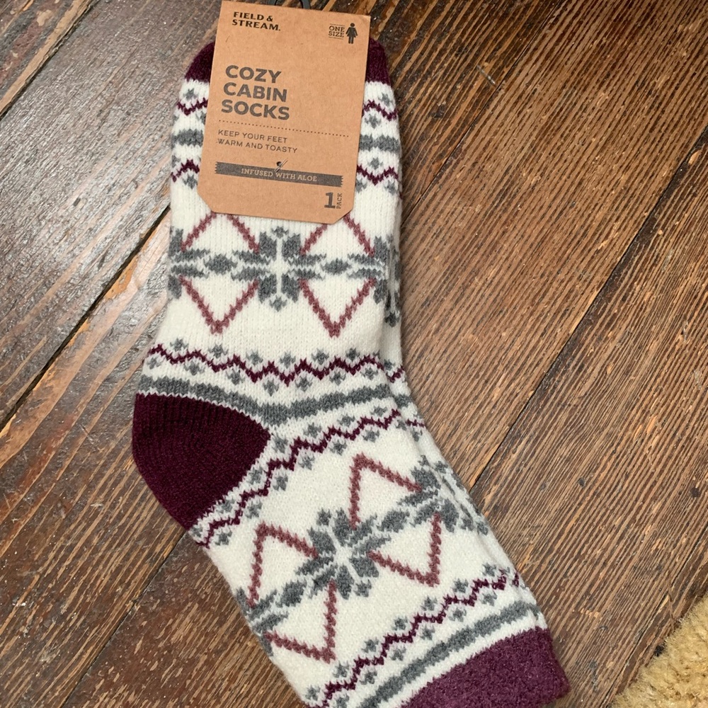 Field and stream cozy cabin socks